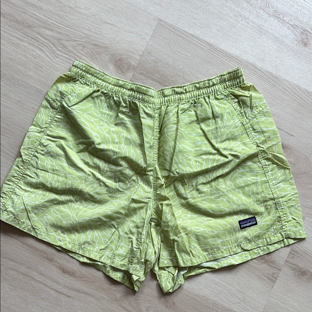 Patagonia Baggies Women’s 5” Light Green Patterned Shorts